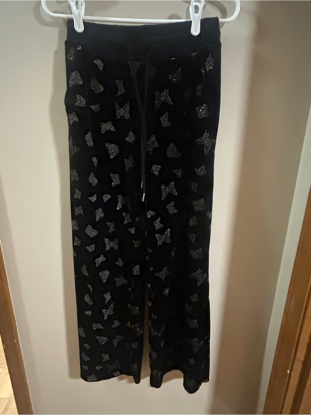 SHEIN Black Velvet Wide-Leg Pants with Glitter Butterfly Accents